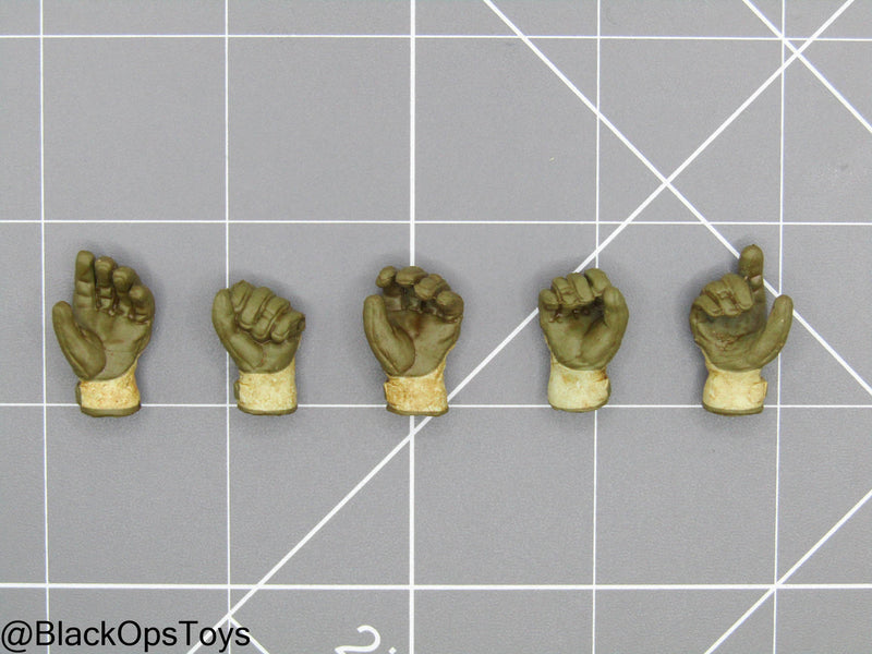 Load image into Gallery viewer, 1/12 - SALVO Black Ops - Unknown Operator - Right Trigger Gloved Hand Set (x5)
