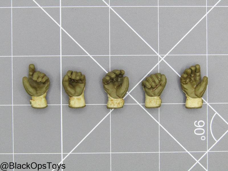Load image into Gallery viewer, 1/12 - SALVO Black Ops - Unknown Operator - Left Trigger Gloved Hand Set (x5)
