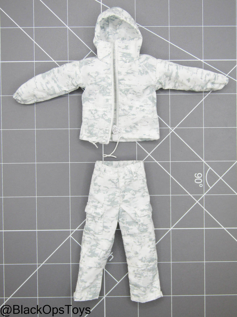 Load image into Gallery viewer, 1/12 - SALVO Black Ops - Unknown Operator - Winter Camo Uniform Set
