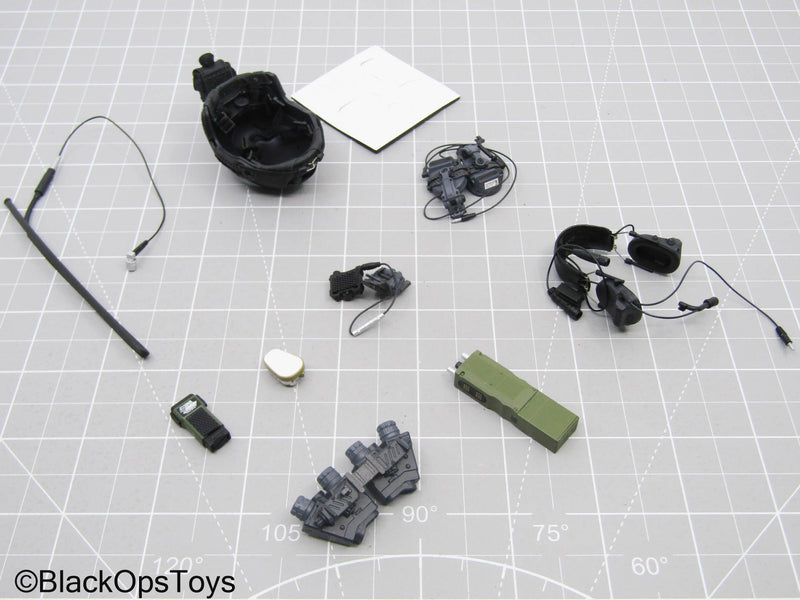 Load image into Gallery viewer, Captain Price Tactical Helmet w/NVG &amp; Radio Set (General Armoury)
