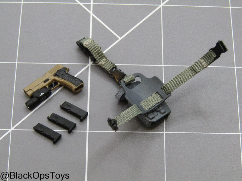 Load image into Gallery viewer, 1/12 - SALVO Black Ops - Unknown Operator - Pistol w/Drop Leg Holster

