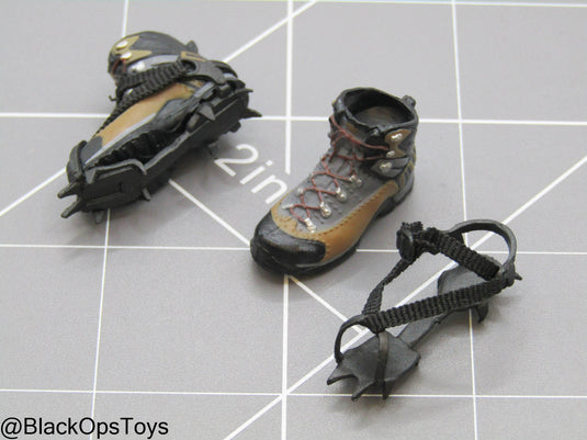 1/12 - SALVO Black Ops - Unknown Operator - Brown Hiking Boots w/Crampons (Peg Type)