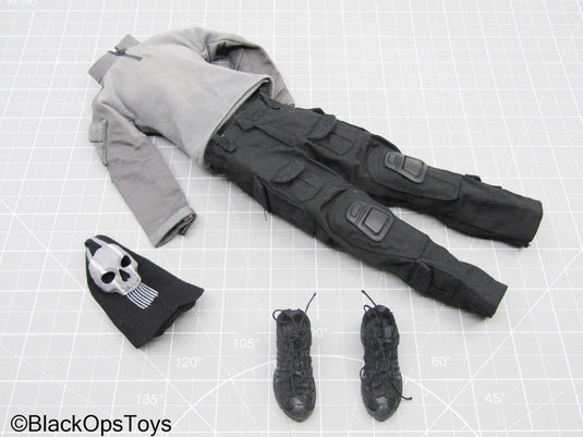 Grey Jacket w/Black Pants,Skull Balaclava, & Shoes (Peg Type)