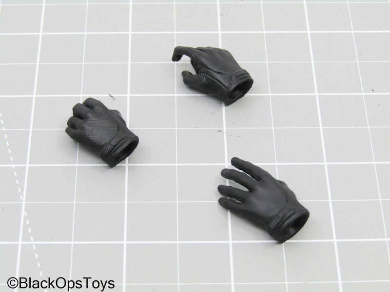 Load image into Gallery viewer, Female Black Gloved Hand Set
