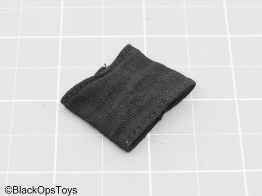 Black Neck Toque