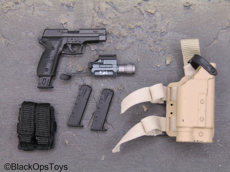Load image into Gallery viewer, Chris Kyle Remastered DX - SIG P226N Pistol w/Drop Leg Holster
