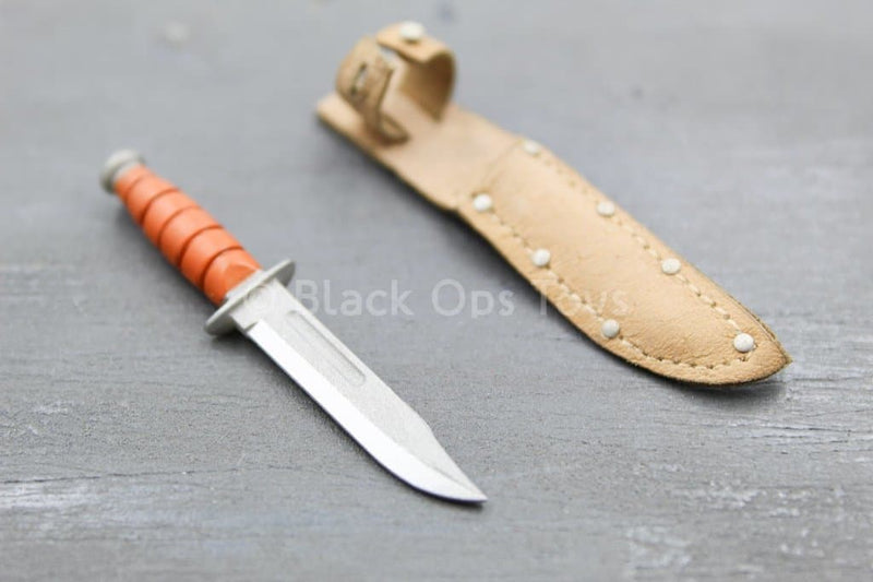 Load image into Gallery viewer, The Division 2 - Brian Johnson - Combat Knife w/Tan Sheath
