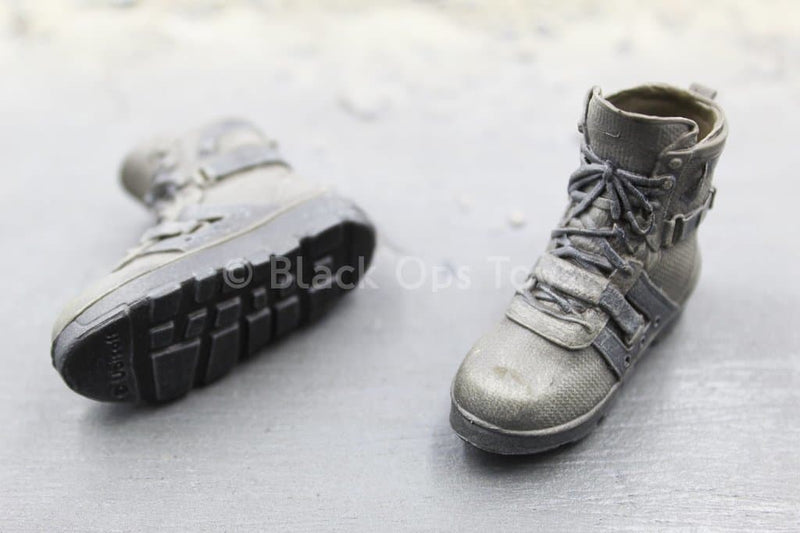 Load image into Gallery viewer, The Division 2 - Brian Johnson - Grey Combat Boots (Peg Type)
