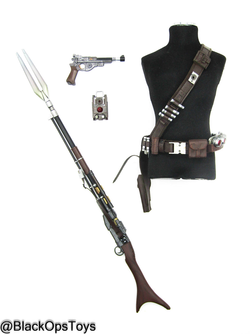 Load image into Gallery viewer, The Mandalorian &amp; Grogu - Utility Harness w/Blaster Rifle Set
