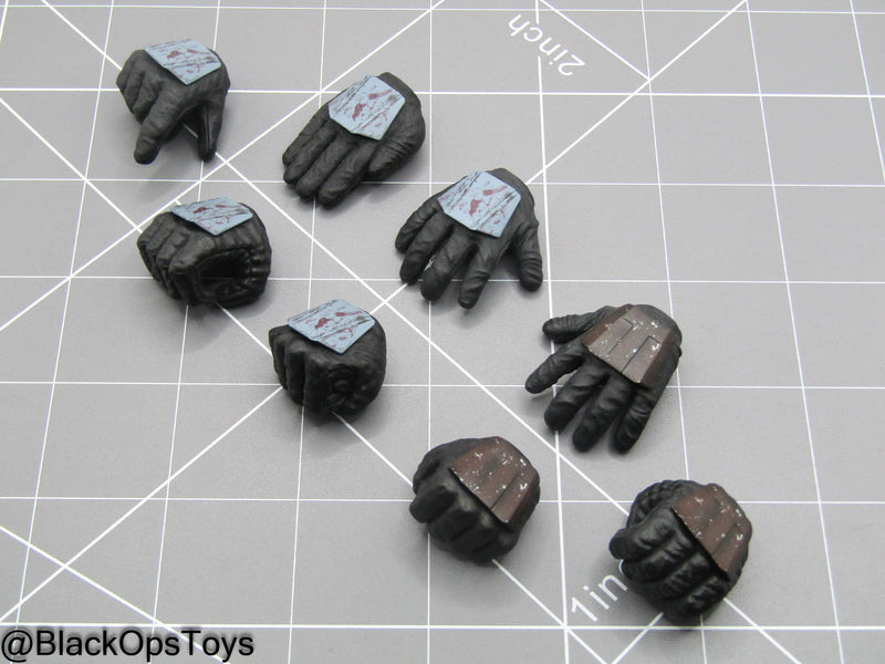 Load image into Gallery viewer, Heavy Infantry Mandalorian - Gloved Hand Set
