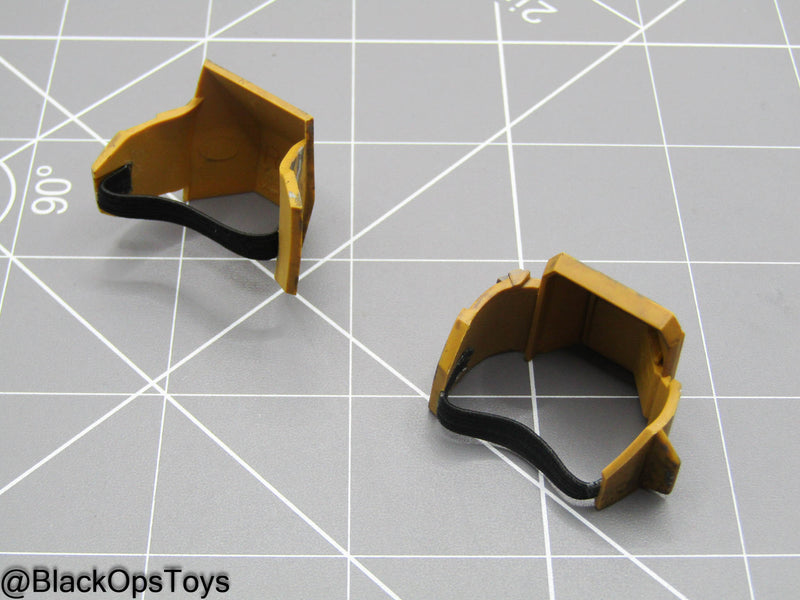 Load image into Gallery viewer, Heavy Infantry Mandalorian - Weathered Knee Pads
