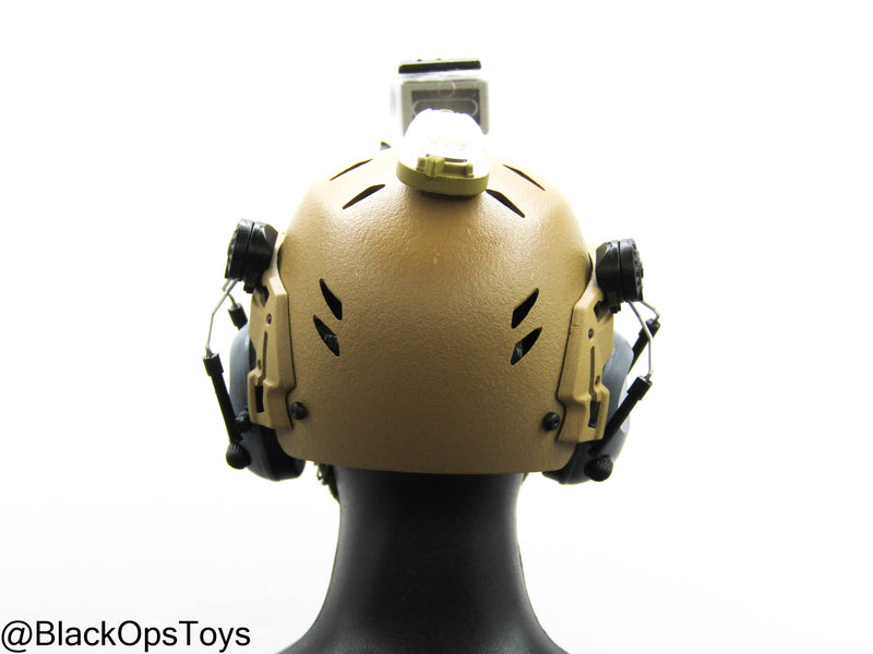 Load image into Gallery viewer, PMC Field RECCE - Helmet w/Camera &amp; Strobe
