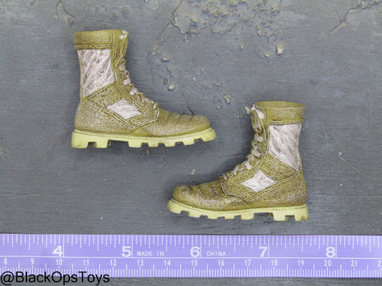 Molded Tan Combat Boots (Peg Type)