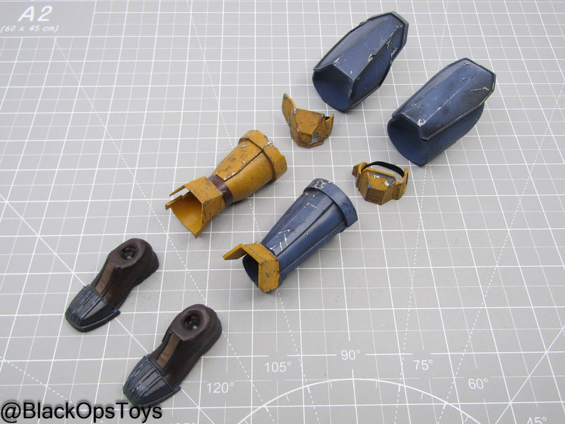 Load image into Gallery viewer, Heavy Infantry Mandalorian - Armored Boots w/Leg Armor
