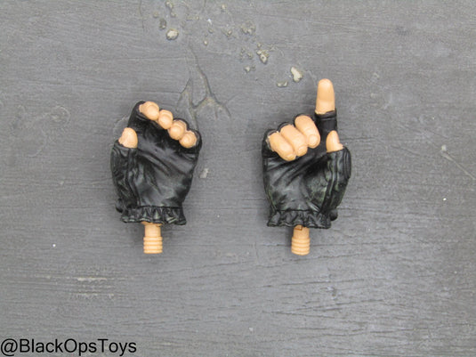Fingerless Gloved Hand Set