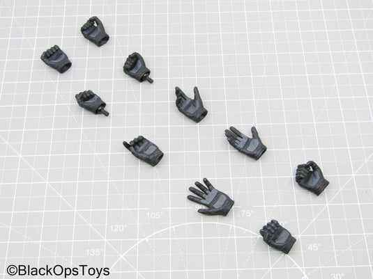 GI JOE Snake Eyes Black Gloved Hand Set (Hot Toys)
