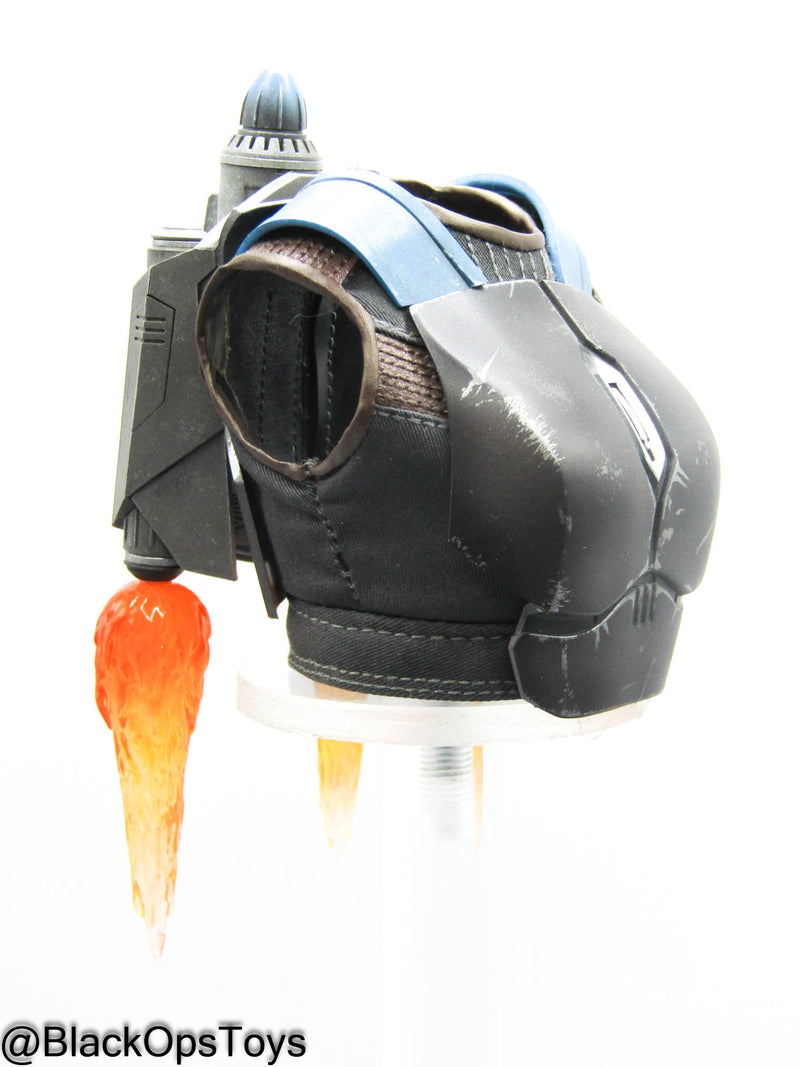 Load image into Gallery viewer, Star Wars Bo Katan - Female Chest Armor w/Jetpack
