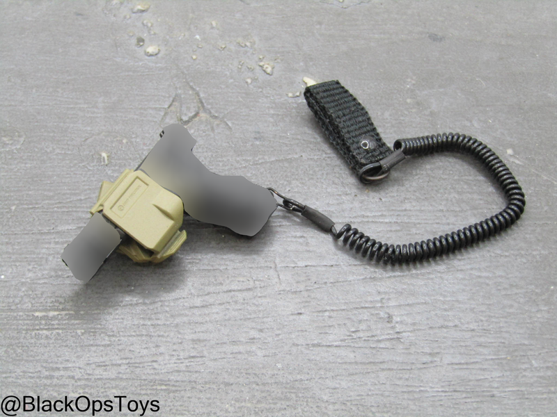 Load image into Gallery viewer, Pistol w/Tactical Light &amp; Holster
