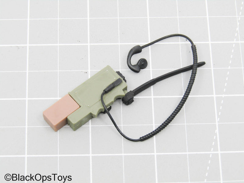 Load image into Gallery viewer, Olive Green Radio w/Earpiece

