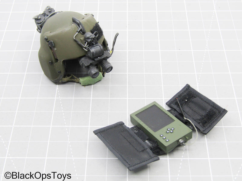 Load image into Gallery viewer, OD Green SOAR Helmet w/NVG &amp; Tactical Handheld Device (Hot Toys)
