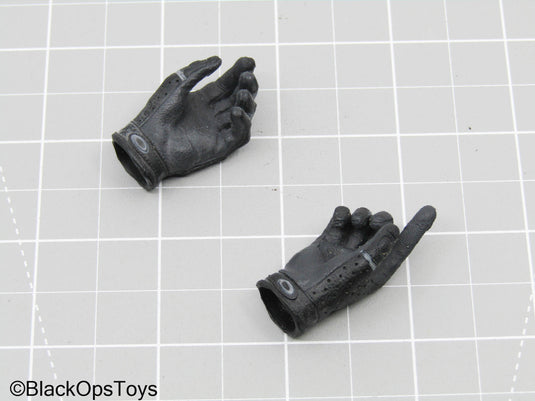Bam 1/6 Black Gloved Hands