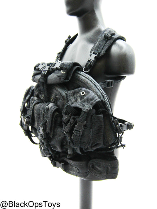 Black Chest Rig
