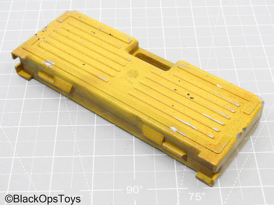 Yellow Kit Case w/Tool Set (Hot Toys)