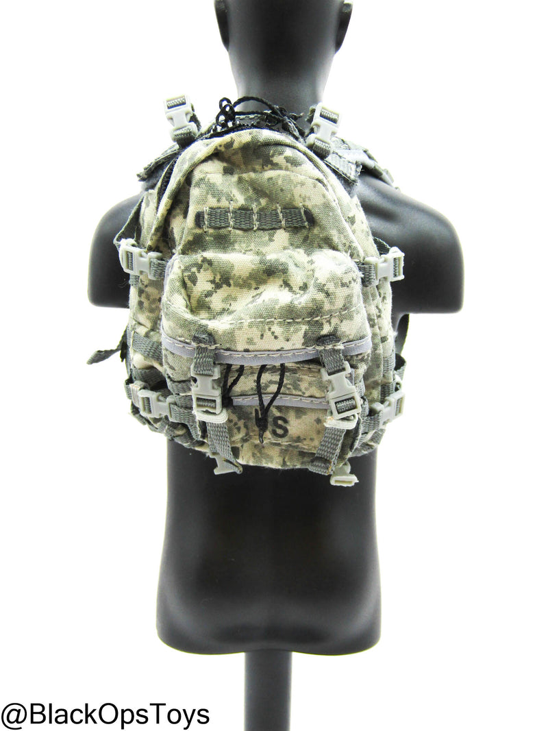 Load image into Gallery viewer, UCP Camo Backpack
