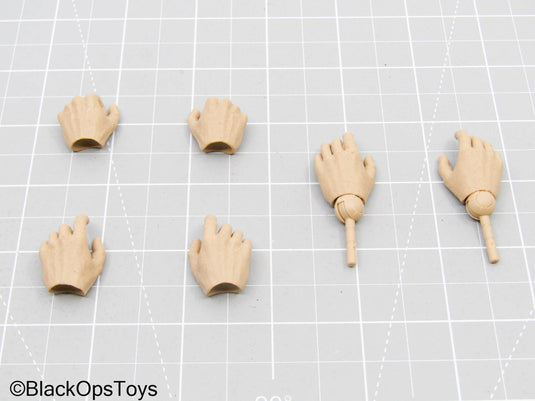 Hand Lot (x6) w/Pegs