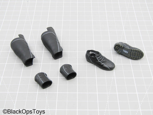 Black Shin Guards & Shoe Set (Peg Type) (Hot Toys)