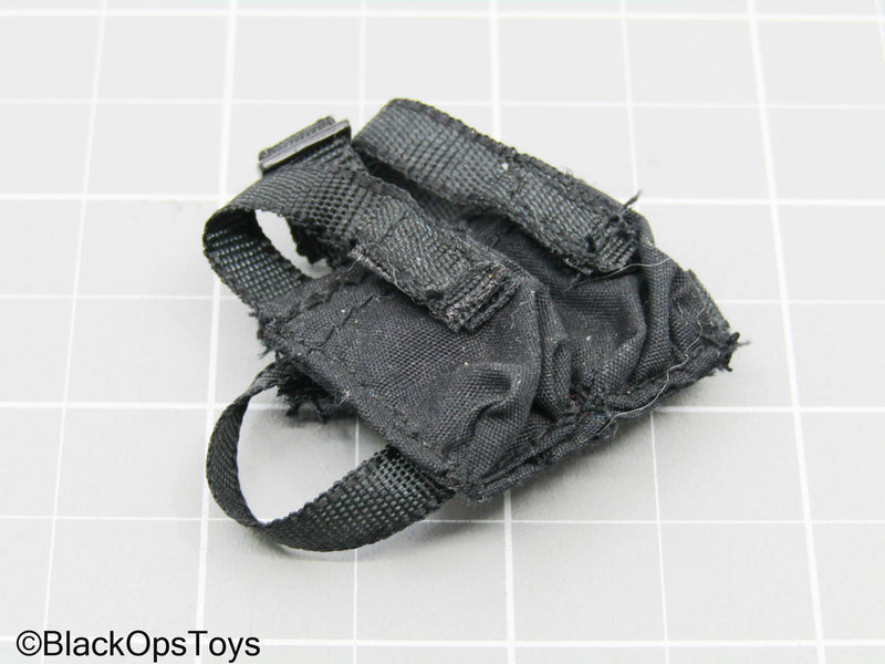 Load image into Gallery viewer, Black Drop Leg Pouch
