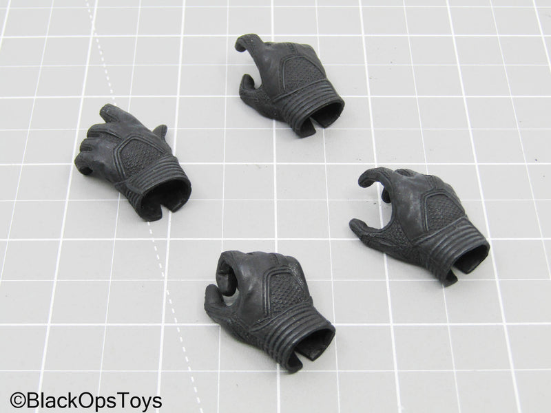 Load image into Gallery viewer, Black Gloved Hand Set (Hot Toys)
