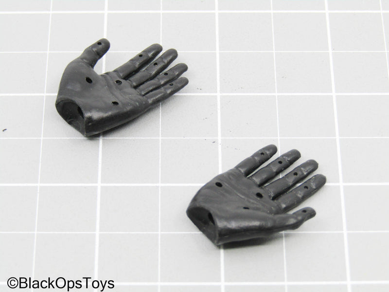 Load image into Gallery viewer, Black Hands (DAM Toys)
