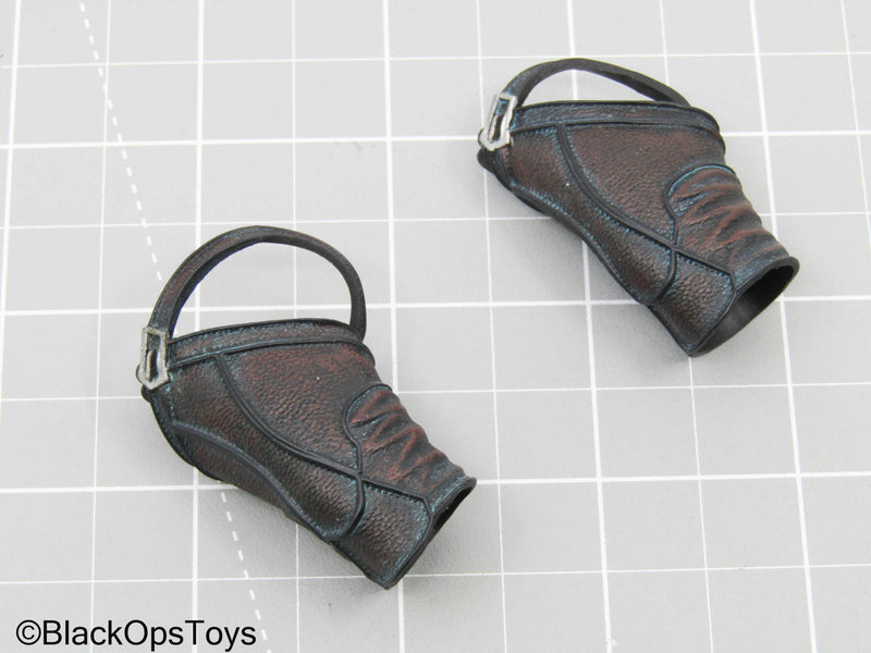 Load image into Gallery viewer, Female Arm Gauntlets
