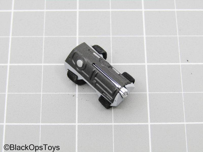 Load image into Gallery viewer, Grey Arm Gauntlet w/Hidden Switchblade (Hot Toys)

