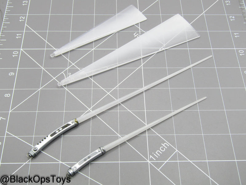 Load image into Gallery viewer, Star Wars Ahsoka Tano DX - Lightsaber Set w/White Blades
