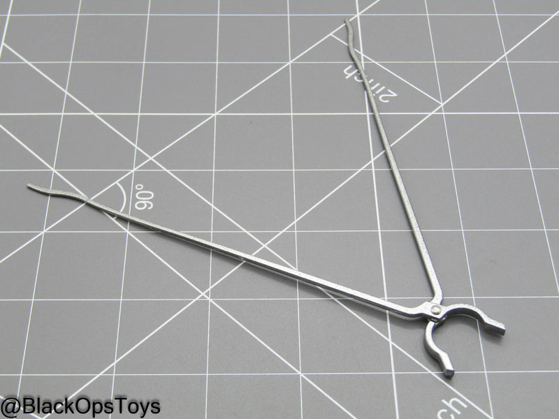 Load image into Gallery viewer, Star Wars - The Armorer - Tongs
