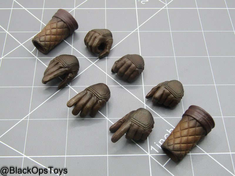 Load image into Gallery viewer, Star Wars - The Armorer - Female Gloved Hand Set w/Gauntlets

