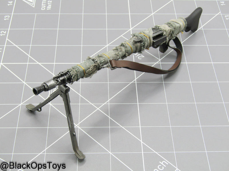 Load image into Gallery viewer, Star Wars - Boba Fett - BlasTech DLT-19 Heaver Blaster Rifle
