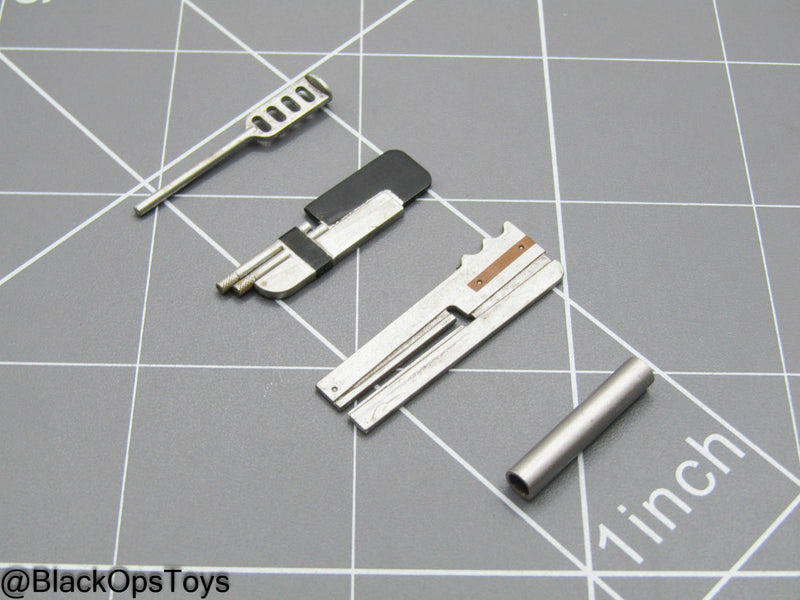 Load image into Gallery viewer, Star Wars - Boba Fett - Multi-Purpose Shin Tools
