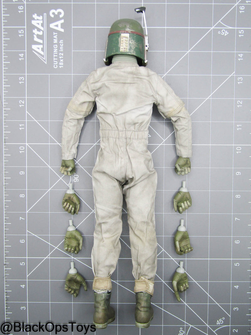 Load image into Gallery viewer, Star Wars - Boba Fett - Male Dressed Body w/Helmeted Headsculpt
