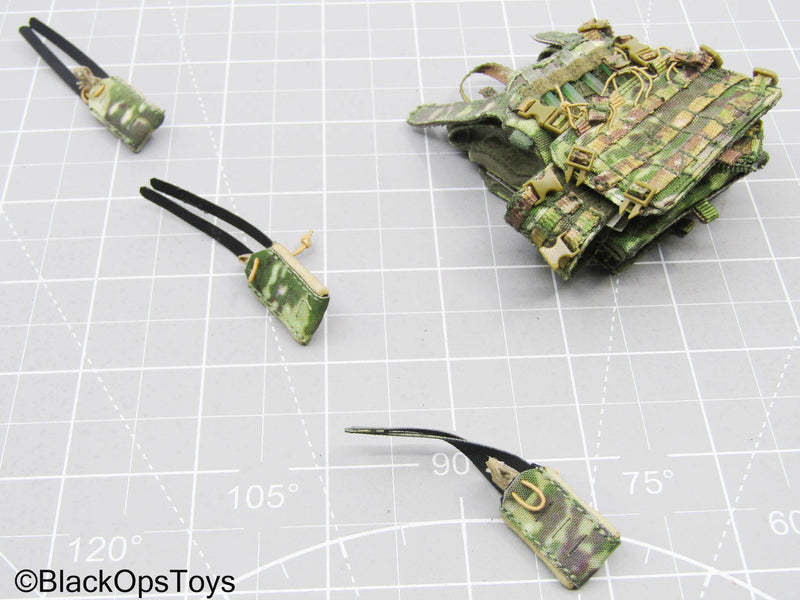 Load image into Gallery viewer, Multicam Camo MOLLE Plate Carrier w/Glow Sticks &amp; Mag Pouch Set
