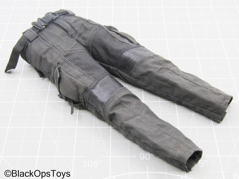 Load image into Gallery viewer, G.I. Joe - Snake Eyes - Black Pants &amp; Belt (Hot Toys)
