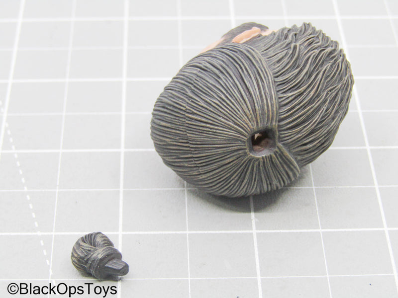 Load image into Gallery viewer, Male Headsculpt w/Removable Hair Bun
