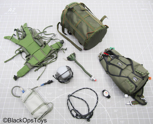 Pilot Helmet w/Parachute, Nuke Container, & Gear Set (READ DESC)