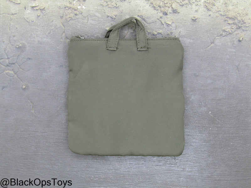 Load image into Gallery viewer, Top Gun - Tom &amp; Nick - OD Green Flight Helmet Bag
