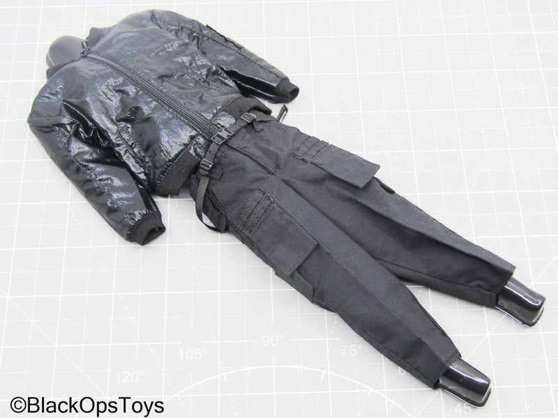 Load image into Gallery viewer, Black Jacket w/Capri Pants &amp; Belt (DAM Toys)
