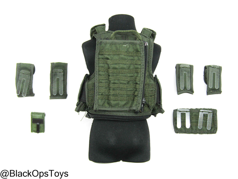 Load image into Gallery viewer, US SOCOM Army Ranger - OD Green MOLLE Plate Carrier w/Pouch Set
