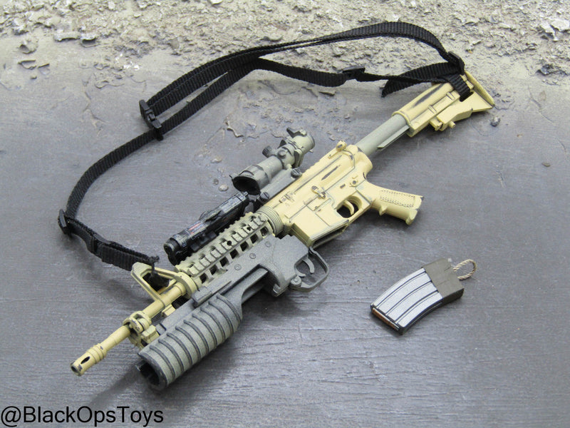 Load image into Gallery viewer, Weathered Tan M4 Assault Rifle w/M28 Grenade Launcher &amp; Attachment Set
