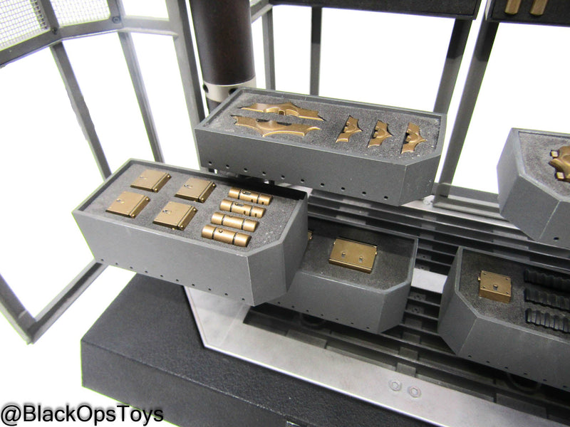 Load image into Gallery viewer, The Dark Knight - Light Up Batman Armory w/Armor &amp; Accessories
